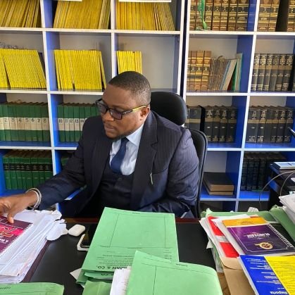 A legal practitioner | Politician | Youth Advocate | @OfficialPDPNig member | Ondo-State PDP State Secretary.
https://t.co/OBnUpduGwn
#GodOurHelp