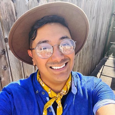 Non-Binary 🏳‍⚧ | Mexican 🇲🇽 | Chaotic Good | Intersectional Justice | Serial Volunteer | Views My Own | Register to Vote: https://t.co/8iSVLFaoud