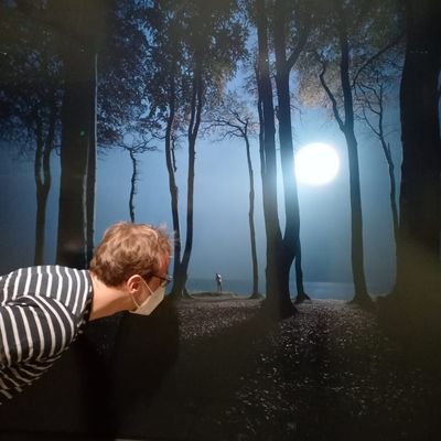 KnieriemenMax's profile picture. Eigentlich nur zum Mitlesen auf Twitter