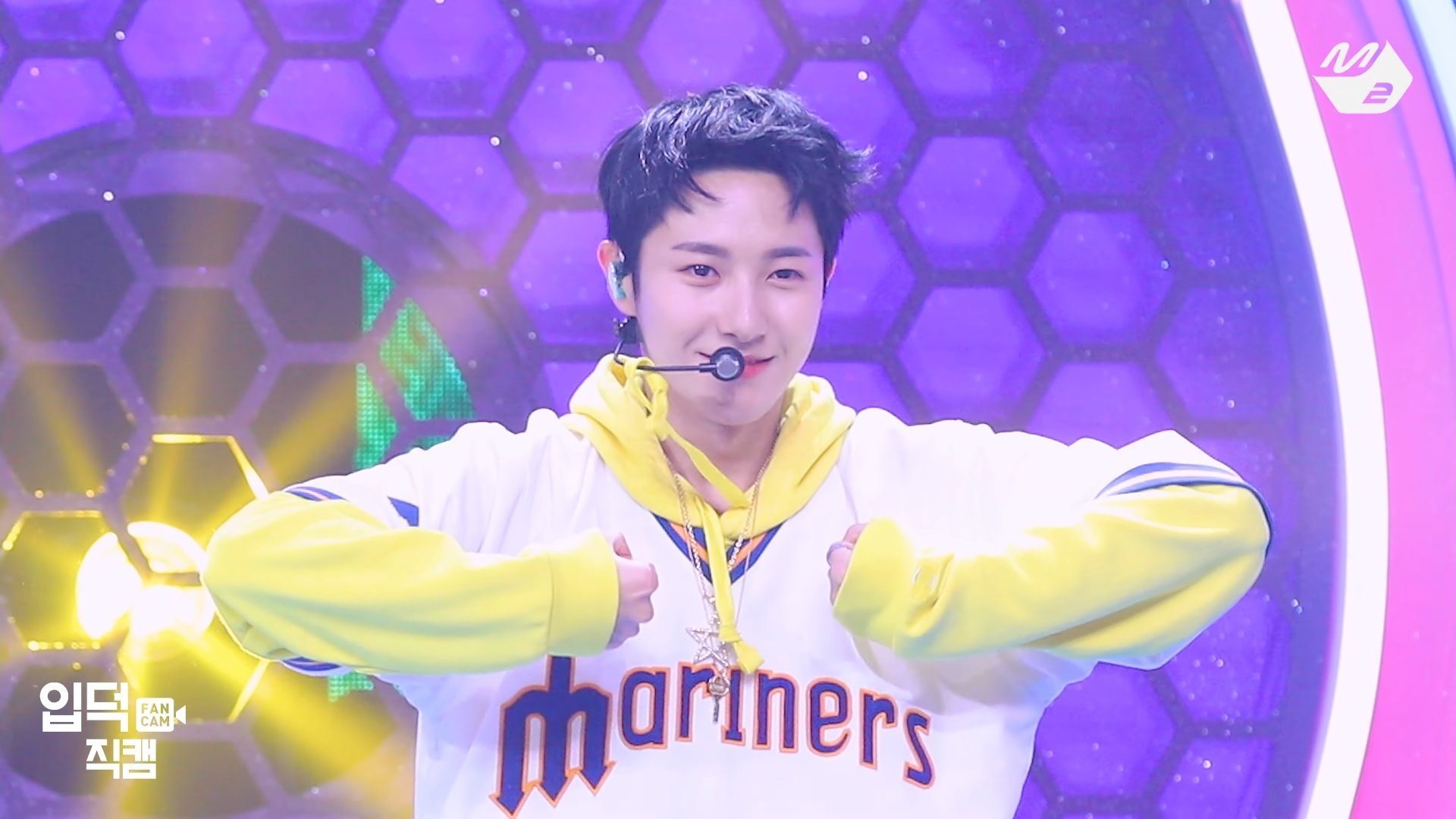 hrjshinebright's profile picture. 