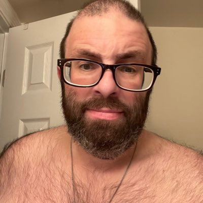 51 year old gay bottom male in a relationship and happy as a clam. love gay porn and will happily retweet stuff. no content is mine 18 to follow my Twitter.