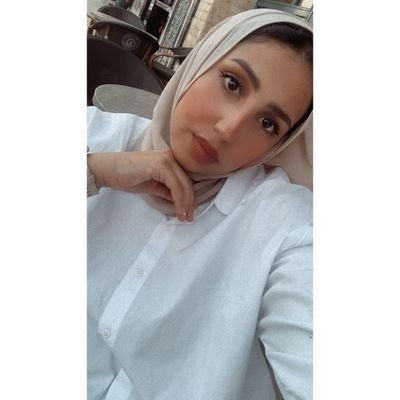 Sohila 🤍 وقبورا ضمت في جوفها من نحب اجعلها برداً وسلاماً يالله علي اختي وامي