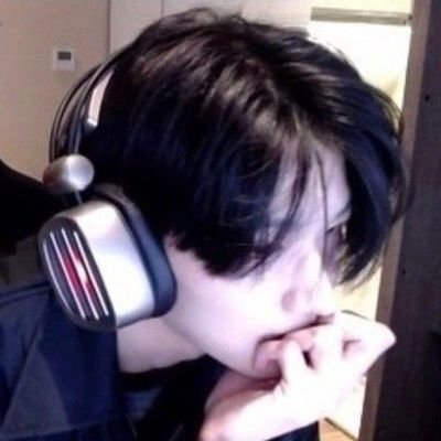 ERRORLESS_AQ's profile picture. 💙☁️🕯️