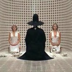 iUjfVNebG0Q77rX's profile picture. 映画、特にホーリーマウンテンが大好きです。あと写真やアートを鑑賞します。よろしくお願いいたします