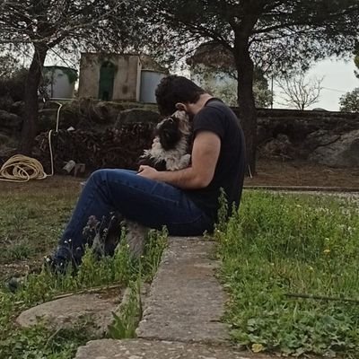 maburrio's profile picture. MURAKAMI & PRATCHET 💞