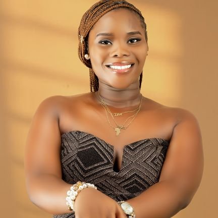 An extrovert, foodie😋😋😋. https://t.co/IfvCvEiFXD. Economics📘📘📘 @Augustine University, Ilara-Epe. Lover of music. Aries🤗🤗🤗. Simply simple💖💖, #catholic, #sheccass.