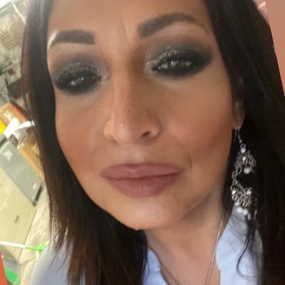 Specialty Assistant Manager at 1942…my tweets and opinions are my own