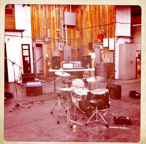 fuzzylobes's profile picture. Tape Hiss and Murder Ballads From the Pacific Northwest