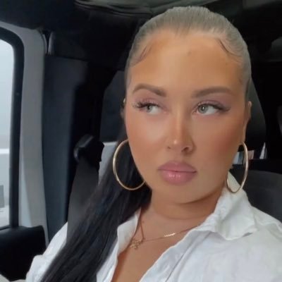 essenceofla's profile picture. 𝚖𝚘𝚘𝚗𝚌𝚑𝚒𝚕𝚍 ☽ ♋︎  | 𝙾𝚠𝚗𝚎𝚛 𝚘𝚏 𝐋𝐨𝐭𝐮𝐬 𝐋𝐚 𝐕𝐢𝐞 𝐋𝐋𝐂 🪷