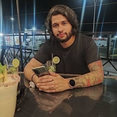 carlosdutyyy's profile picture. 