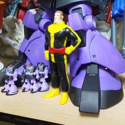 ガンプラ中心にプラモを組んだり積んだりしてます。
積んだり組んだりしたプラモを眺めながら呑むのが好き。
皆さんの作品眺めながら呑む酒も好き。
最近はガンプラ争奪戦が厳しすぎて購買意欲低下中。
ゆっくり積み崩しやっていきます。