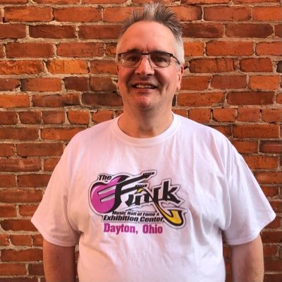 Full-service Music PR for Independent artists, bands, and labels. chris@chrisgrindrodpr.com The Grindrod PR podcast https://t.co/CXJj1Iw9Z1