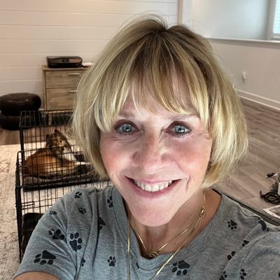 @UCSanDiegoSPH 🔱 Prof | Health Eq-BioCult Ethics🪶 | Critical  #MedAnth | Mom of Shelties 🐾 | Overthinker 🤯 | 🦖 & 🚀 | Year of the 🐉 | #AIQualMethods