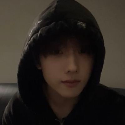 #지성♡ ㅡ 𝐼𝑛 𝑎 𝑠𝑒𝑎 𝑜𝑓 𝑝𝑒𝑜𝑝𝑙𝑒, 𝑚𝑦 𝑒𝑦𝑒𝑠 𝑎𝑙𝑤𝑎𝑦𝑠 𝑠𝑒𝑎𝑟𝑐ℎ 𝑓𝑜𝑟 𝑦𝑜𝑢