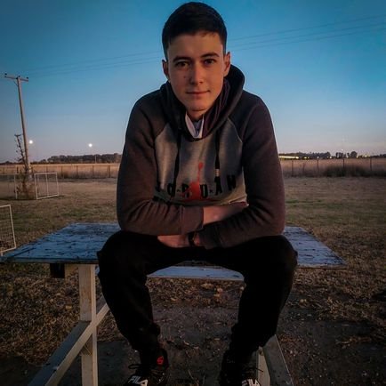 Estebancatalin3's profile picture. Millonario ❤️⚪❤️