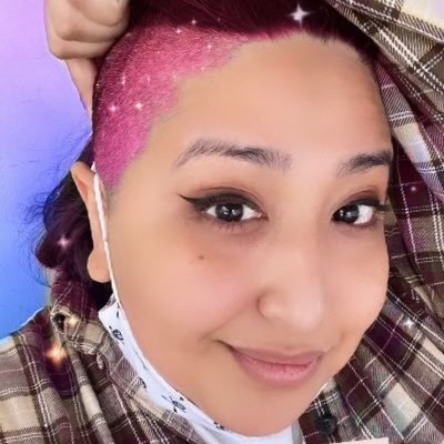 Christian, Democrat, comic-con rat, reader, writer, reviewer, maker. She/Her. $alanahsees v/pp AlanahC