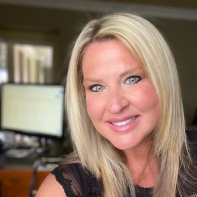 KarenMStones's profile picture. Modern Marketing Mastermind. Tech. Water. Sun. Cycle. Founder & Managing Partner @13JacksInc Marketing Agency. Podcast host ThirtyFiveSixtyFour.