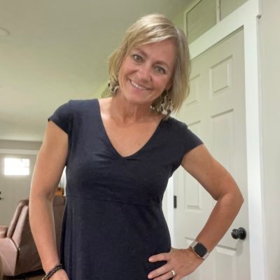 Jennifer Jacks Profile