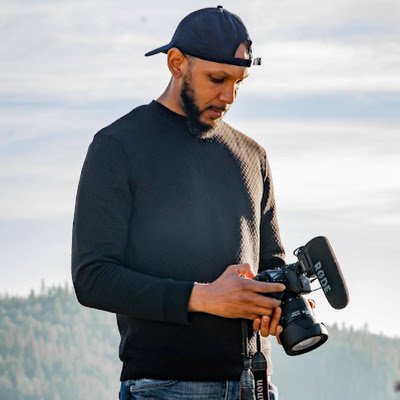 Photographer. Model Coach. Content Creator