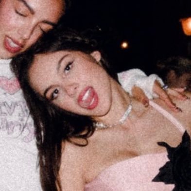23 (fan account and no association with celebrities)