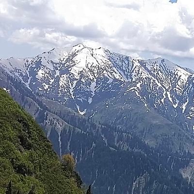 KpktktPak's profile picture. jast far fun