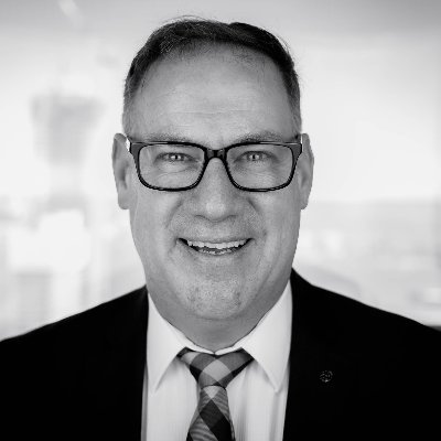 pittdavidfp's profile picture. Analog by birth, digital by nature. Researcher of Retirement and the Longevity Trap. Vintage E-Bikes fanatic, Carlton Blues tragic