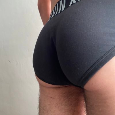 🔞 30 bottom ⬇️. Always horny and looking for fun. Into top leaning dudes.. DM open😈. Telegram / Snap - @hunter_sfo
