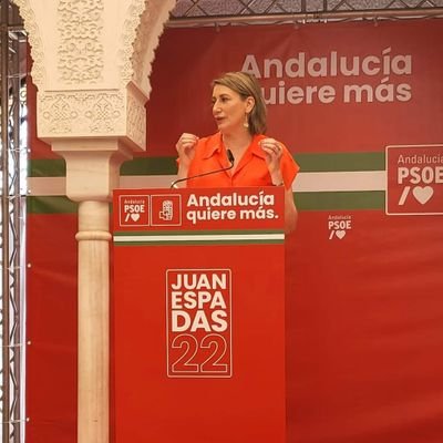 Diputada socialista en el Parlamento de Andalucía. Secretaria General del PSOE de Ronda. Secretaria de Empleo PSOE Andalucía.