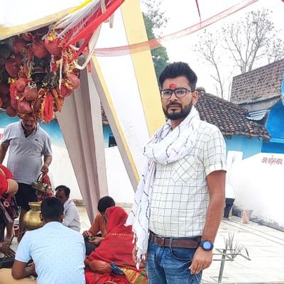 VIVEKPA86216337's profile picture. 