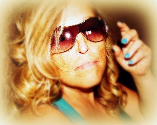 Jewelgurl's profile picture. 