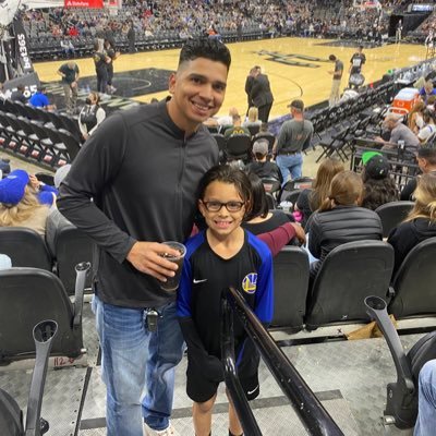 AndrewAlmaraz1's profile picture. 