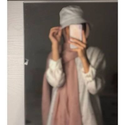 لست متكبرة ولكنني أملك ثقة بأني كالتاريخ لا اتكرر مرتين 😍😎😎