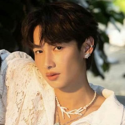 ss_biloy's profile picture. reading acc.