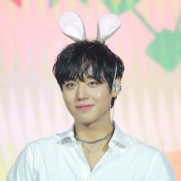 Tae Wink 🐰🍉(@winkion) 's Twitter Profile Photo