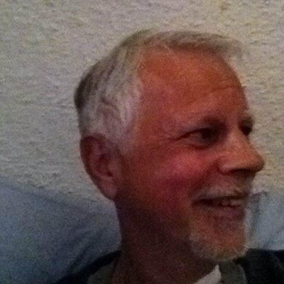 sintes_lorenzo's profile picture. "Look over there!...A dry ice factory
A good place to get some thinking done." 

No DM's unless you are Dame Helen Mirren