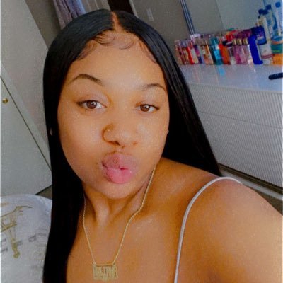 IL📍| 22♌ | Nothing really is, everything really isn’t💫 | Lover Girl🤍🌸| Da General 👑🎀🪄