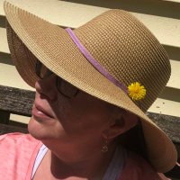 Michelle Davis🟧 (@michelle_a_d) 's Twitter Profile