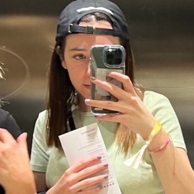 maggiegrigrri's profile picture. ☺︎☻❥❀☾ when my heart felt volcanic | she/her/elle