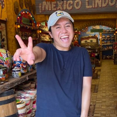 vickmanu's profile picture. Marketing Specialist