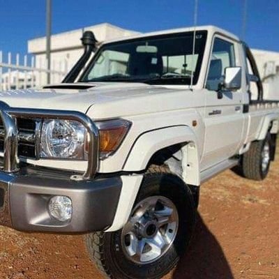 msikavanhusimon's profile picture. 