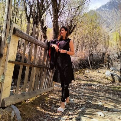 📷 Pakistan, Conscious lifestyle, Travel and Fashion.
🔁 Spiritual Seeker
📽 Lazy Vlogger
👩🎓 Psychologist
➡️ Follow me on : @imarzooriaz