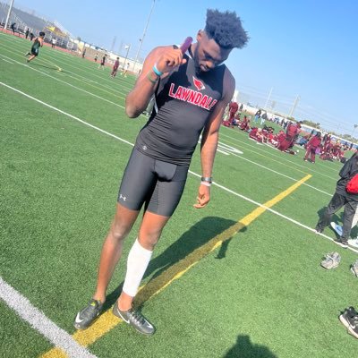 Relax let God 🫶🏾 take the Wheel. | 6’6 215 WR/OLD🏈 | “ʜᴇ ᴛʜᴀᴛ ᴋᴇᴇᴘᴇᴛʜ ᴛʜᴇ ᴄᴏᴍᴍᴀɴᴅᴍᴇɴᴛ ᴋᴇᴇᴘᴇᴛʜ ʜɪs ᴏᴡɴ sᴏᴜʟ; ʙᴜᴛ ʜᴇ ᴛʜᴀᴛ ᴅᴇsᴘɪsᴇᴛʜ ʜɪs ᴡᴀʏs sʜᴀʟʟ ᴅɪᴇ.”