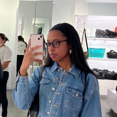 jordantanksley_'s profile picture. she/her🤎