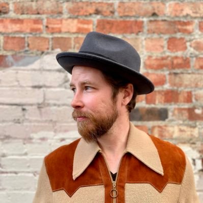 Moody indie folk musician, audio engineer, and visual artist