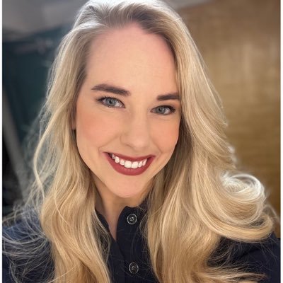 Meteorologist at @FoxCarolinaNews. Owner of Penny the Poodle. Loves weather, food and gardening. @Lifeatpurdue and @msstate alumna.