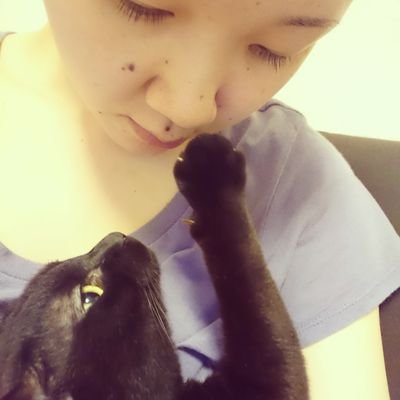 黒猫のオリヴィエくん(愛称:おりびぃ)ジルーさんのお名前ちょうだいしました🐈‍⬛
お笑いと旅行、スポーツ観戦⚽⚾
よく食べてよく寝る♥️