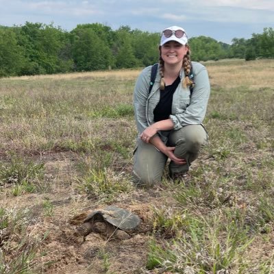 Ph.D. student in the Janzen Lab @MSU_IBIO and @KelloggBioStn 🐢@pepperdine alum #firstgen #HERper 🐸 person behind @kbschalkboard