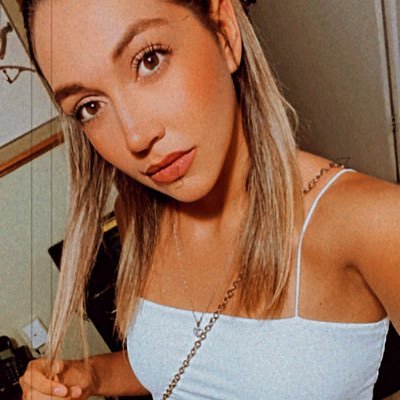 ReginaFloresEn's profile picture. A OK🙄