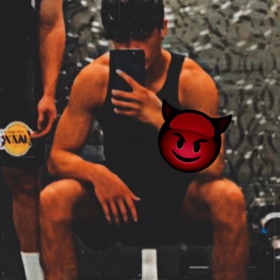 MaximeDu77270's profile picture. Les potes c la vie♥️💯