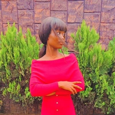 Bee24911767Bee's profile picture. 